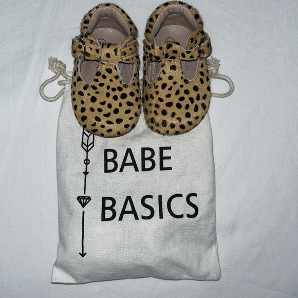 Babe Basics Cheetah Mary Janes - Picture 4 of 4
